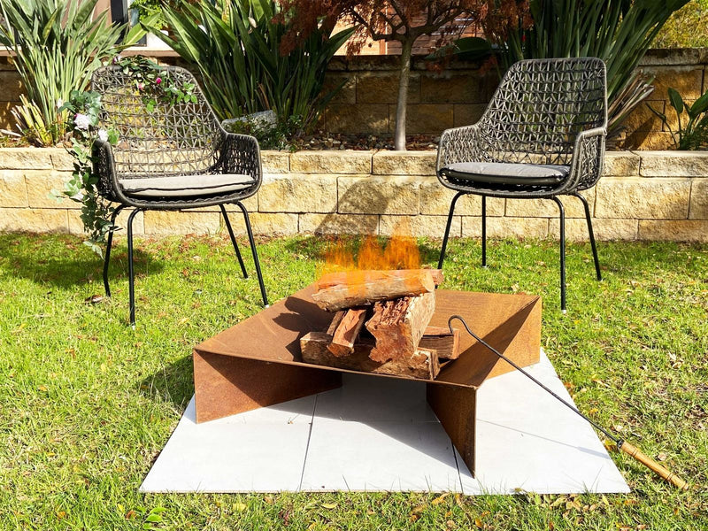 Firepit with Ash Tray with 0.11 Mild Steel" - Outbackers